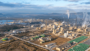 Esenler, Dudullu gibi organize sanayi bölgeleri, yüksek katma değerli üretimde önemli bir role sahiptir