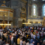Ayasofya’da her gün İslam’a geçiş merasimi (ihtida) yapılıyor